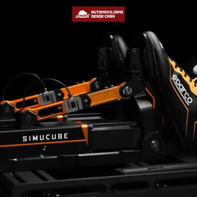 🦶⚡ El pedal inteligente que revoluciona el simracing  El ActivePedal Pro de Simucube simula la resistencia y sensaciones de frenos hidráulicos reales, con personalización total y materiales premium.  ¡Experimenta la máxima precisión en cada vuelta!