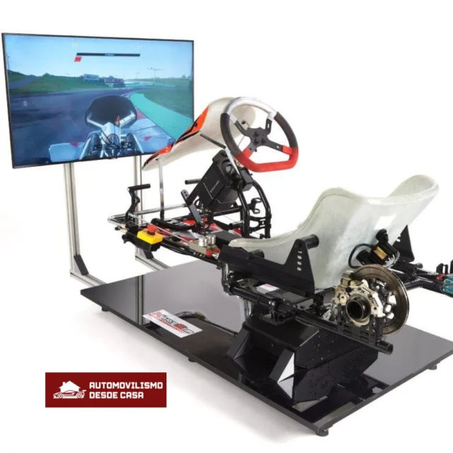 🏁 Vive la auténtica adrenalina del karting real en casa. KartSim Ultimate Motion reproduce fielmente cada movimiento, vibración y fuerza G gracias a su plataforma móvil, feedback háptico y opciones de visualización pro. ¡Siente cada curva y cada bache como un piloto de competición!